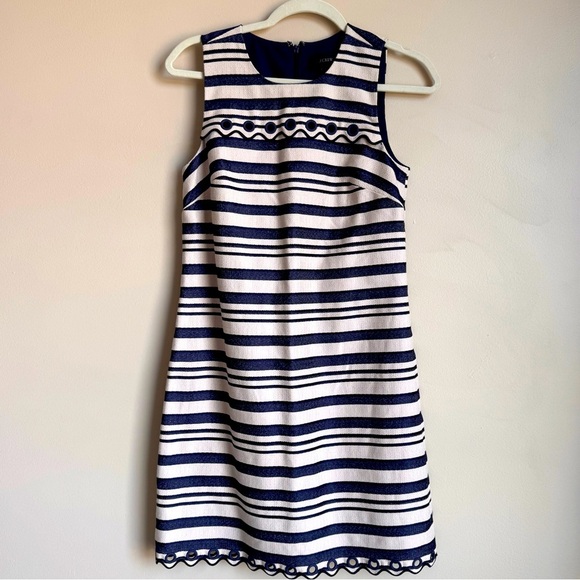 J.CREW Striped Scalloped Shift Dress 2 Grommets Navy/Ivory Sleeveless‎ Coastal - Picture 1 of 10